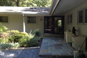 Laurel_exterior-pix